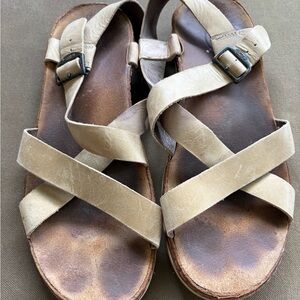 Chaco Tan Leather Sandals